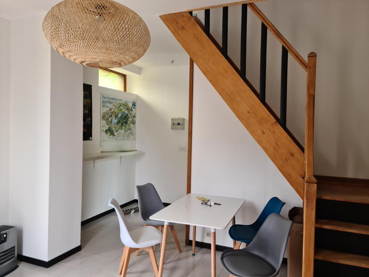 Maison La Cigogne Noire Hébergement de vacances La Loge-aux-Chevres